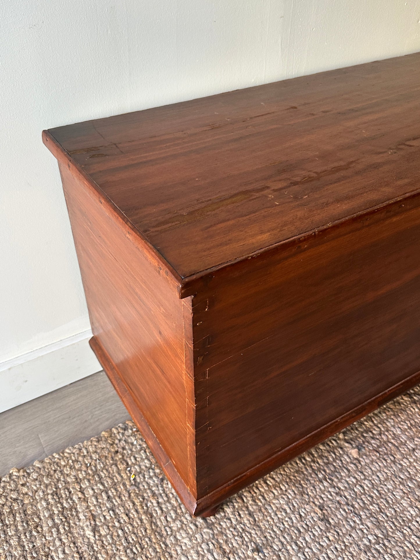 Pine chest