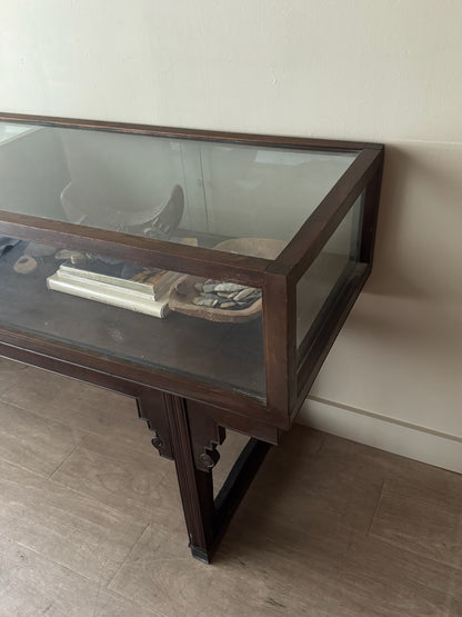 Deco glass display case