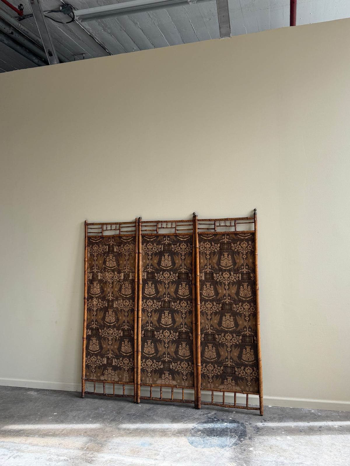Tiger bamboo tapestry folding screen
