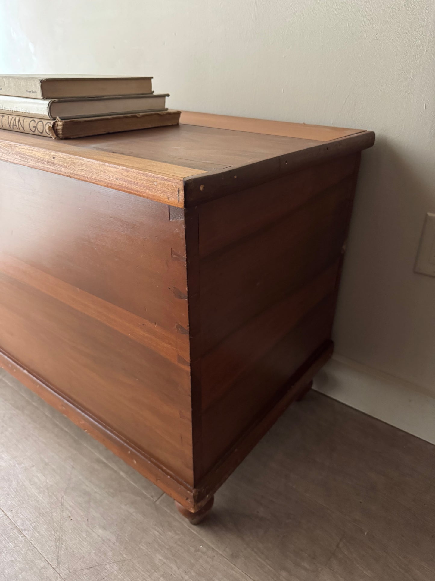 Pine Chest with Dovetailing