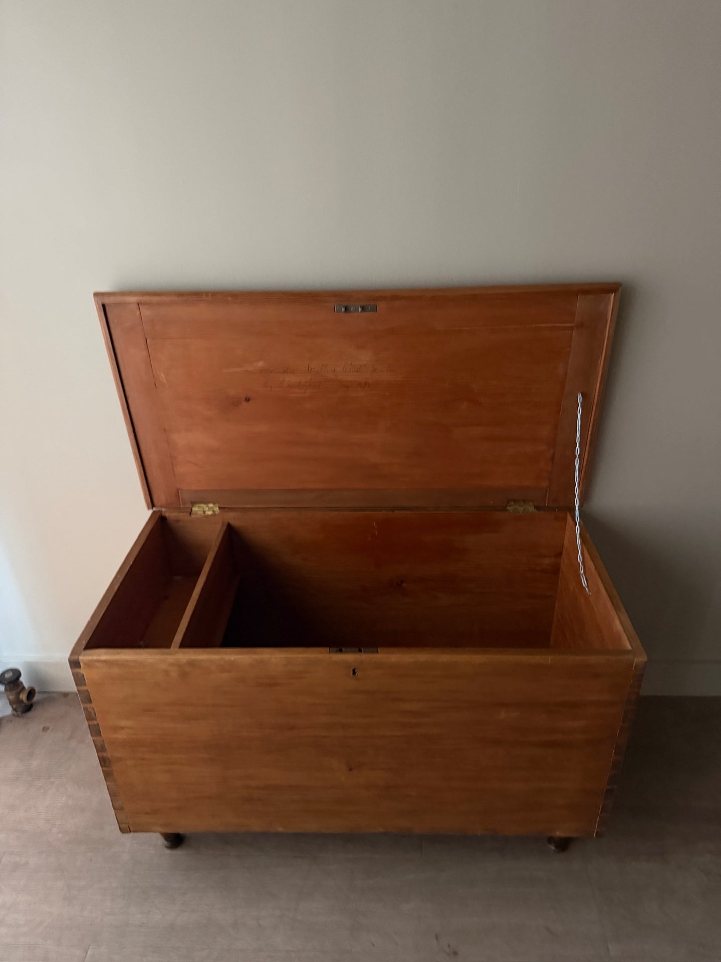 Pennsylvania Sheraton poplar chest