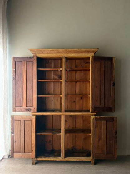Pennsylvania Federal pine one piece stepback cupboard