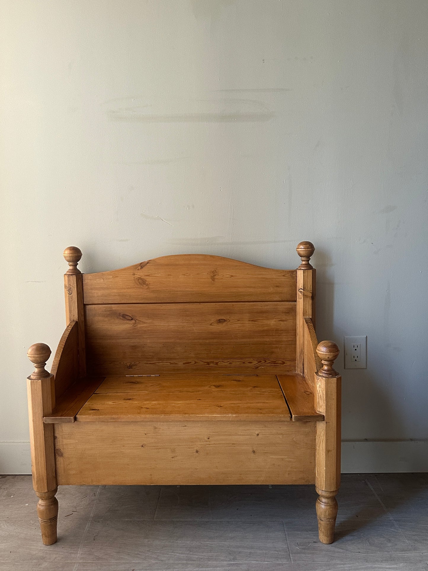 Swedish pine bench with storage