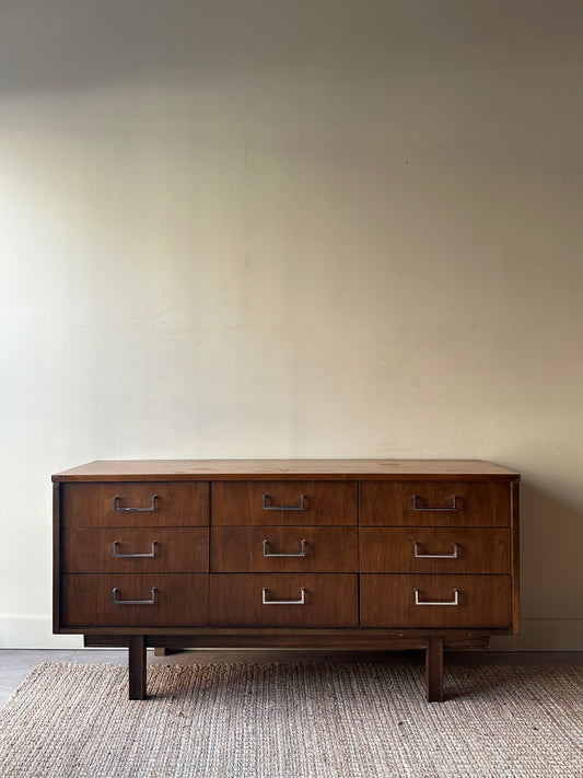 Walnut nine drawer dresser