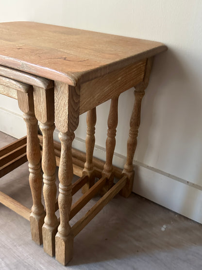 White oak nesting tables