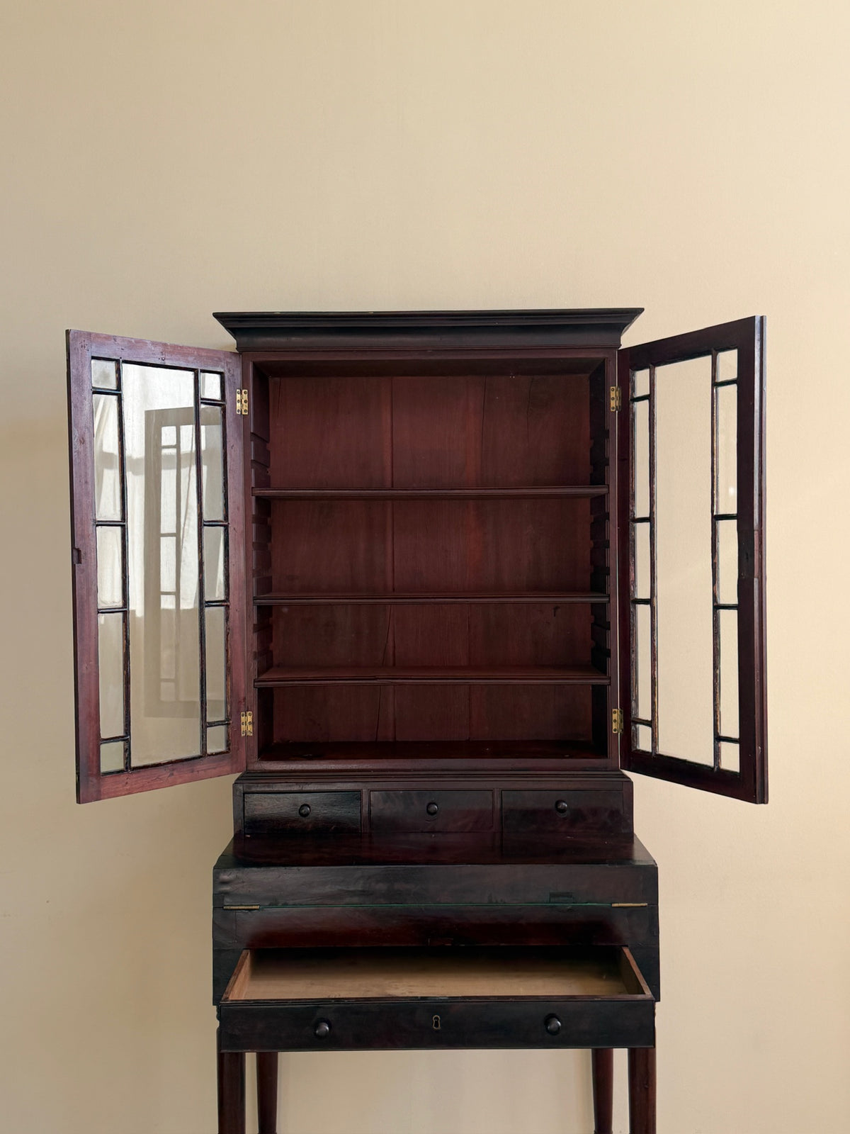 Federal mahogany writing desk with bookcase