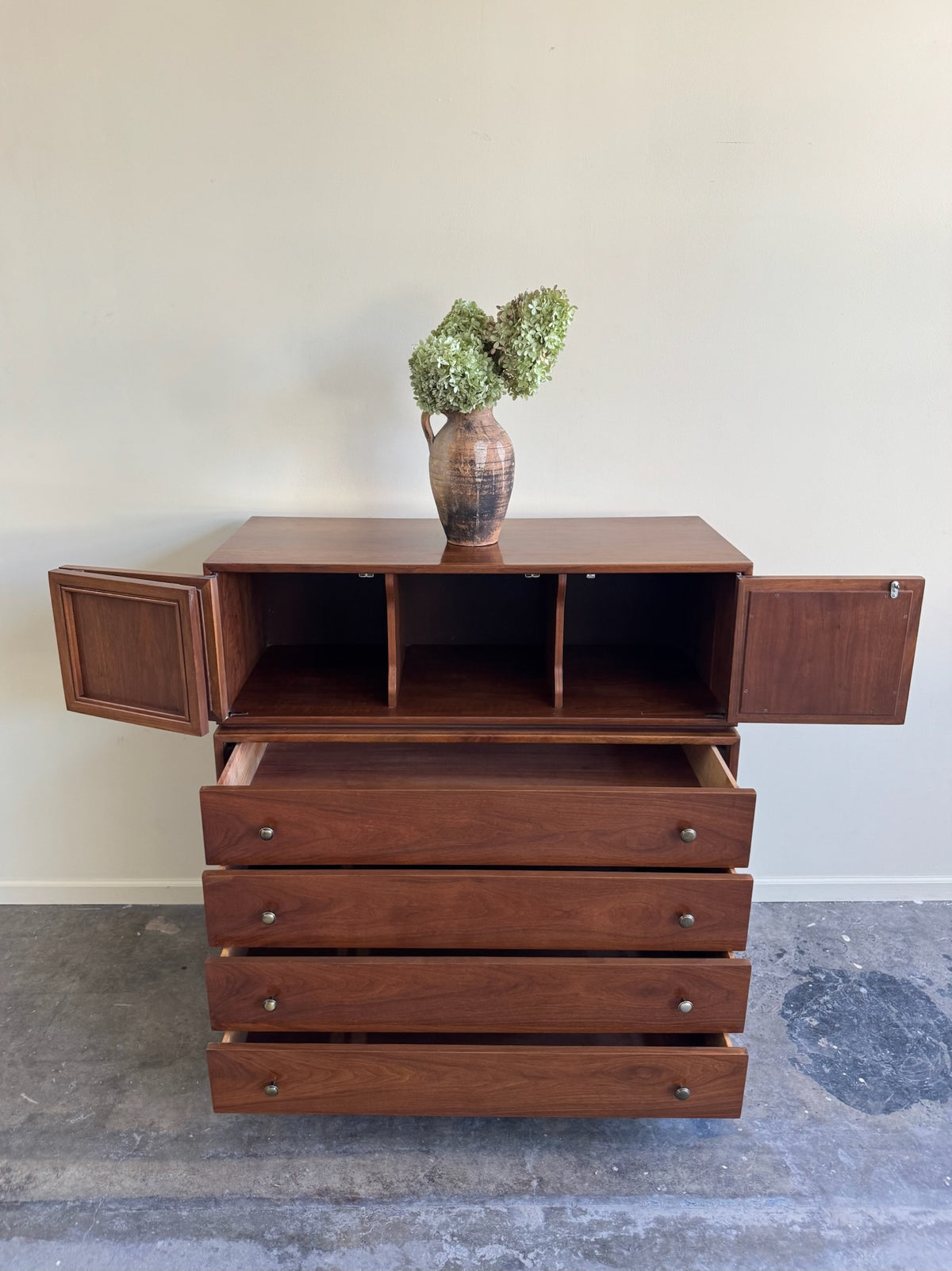 Red Lion walnut gentleman’s dresser