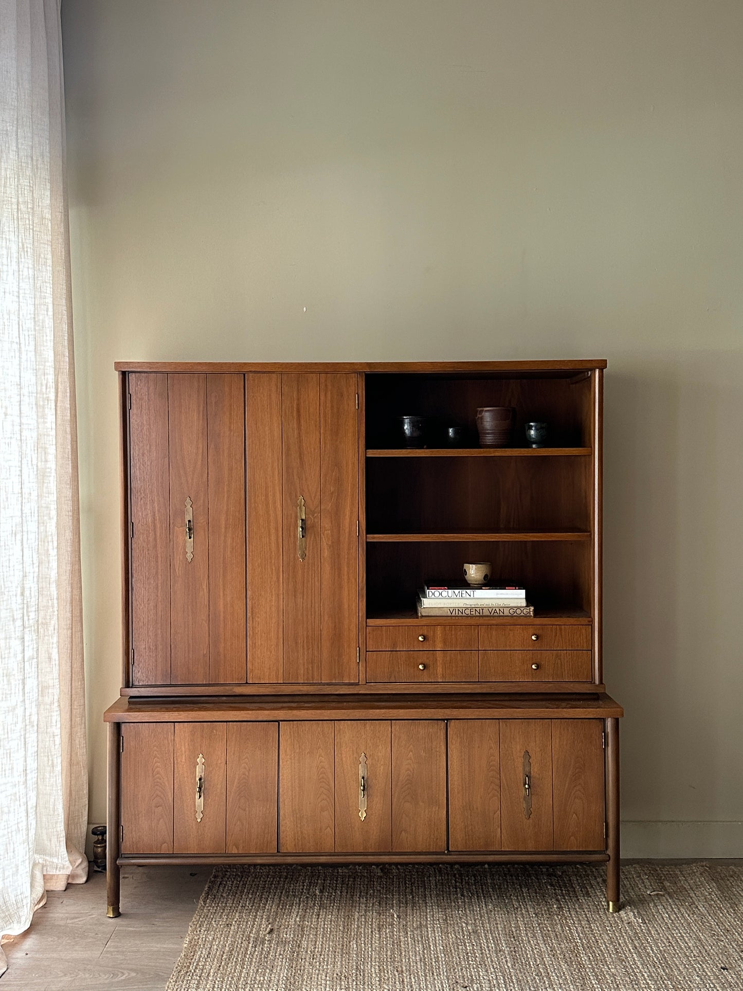 Walnut One Piece Hutch