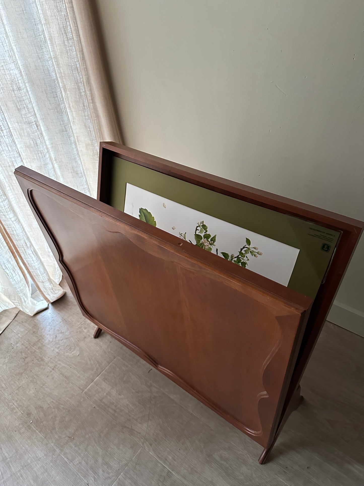 Walnut folio
