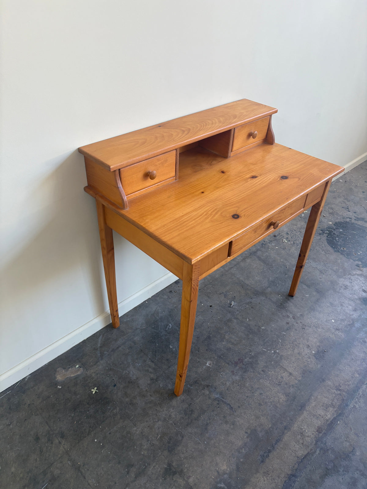 Pine desk