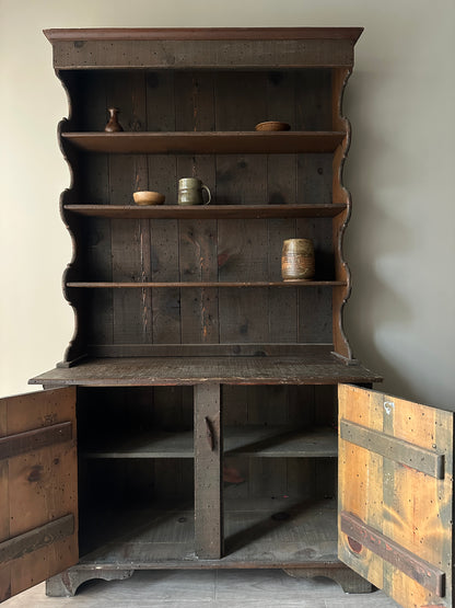Pine two piece hutch