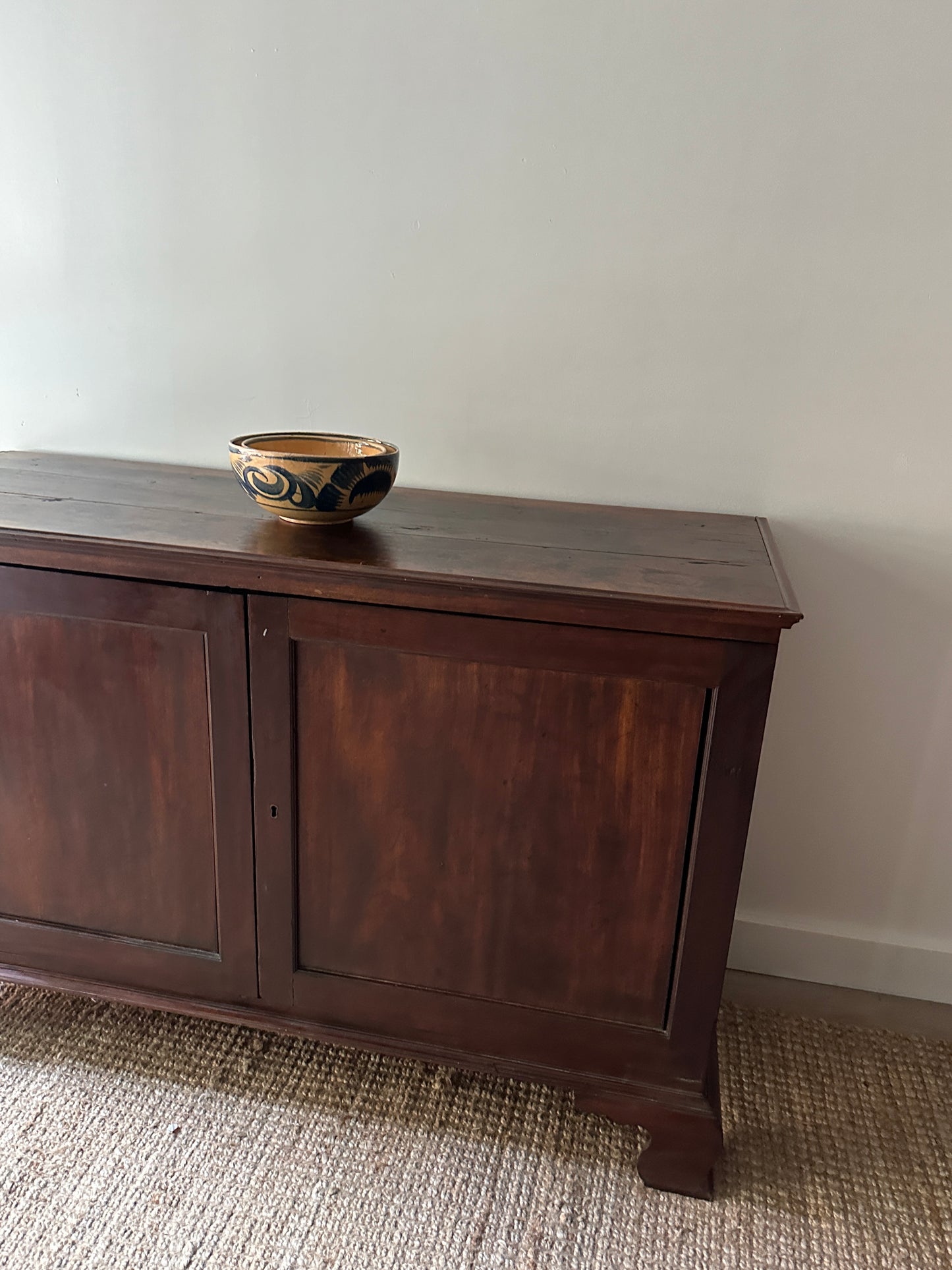 Georgian mahogany buffet