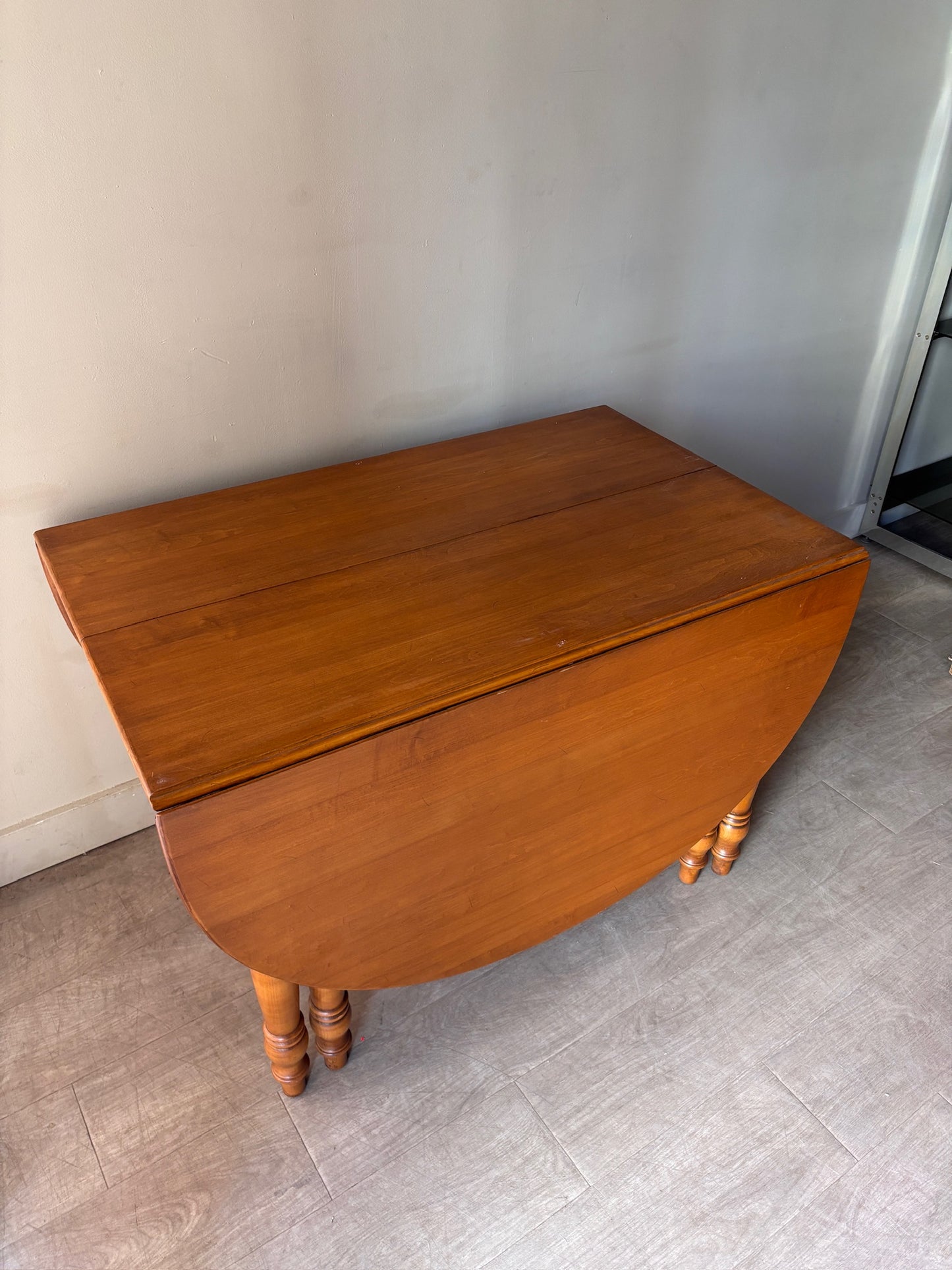 Maple drop leaf gate leg dining table with leaves