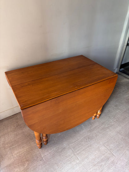 Maple drop leaf gate leg dining table with leaves