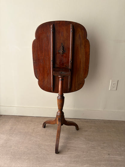 Federal oak flip top side table
