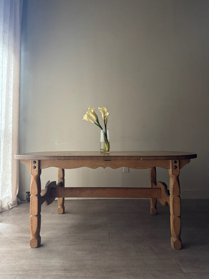 Danish oak dining table with extensions