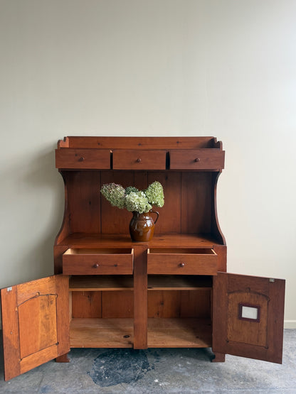 Pine one piece hutch