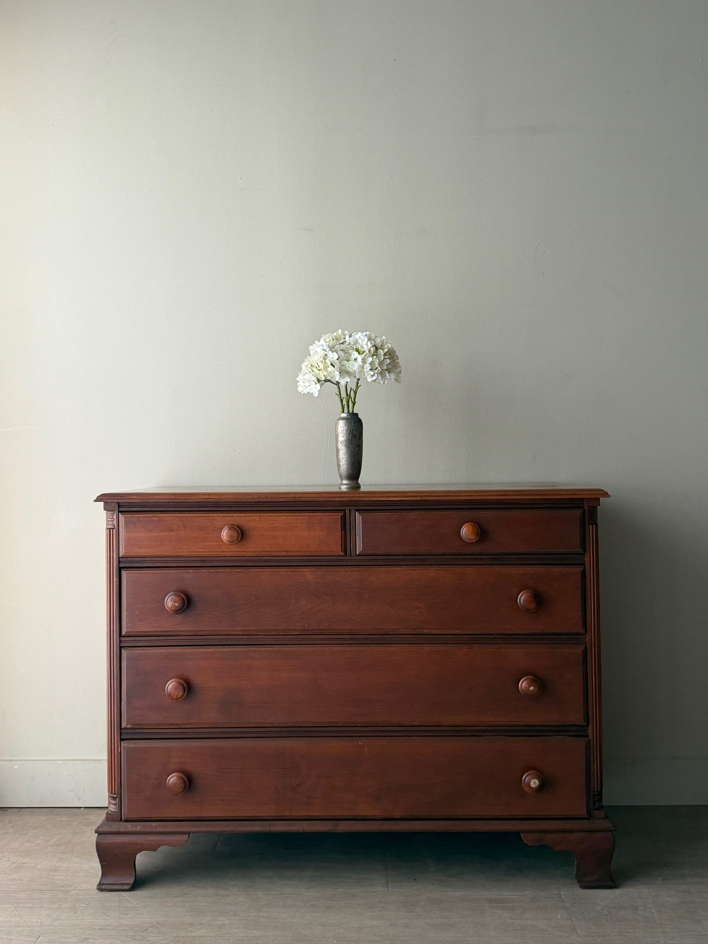Maple dresser