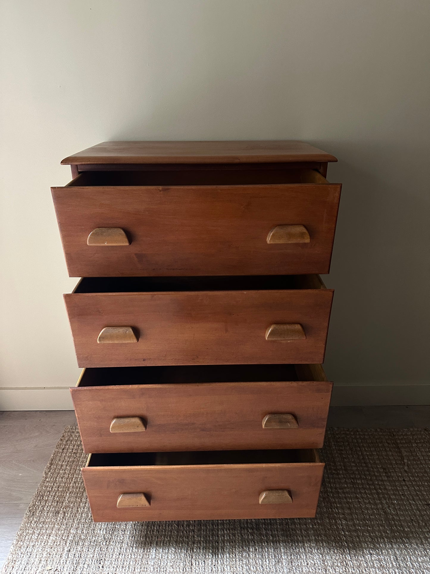 Maple dresser