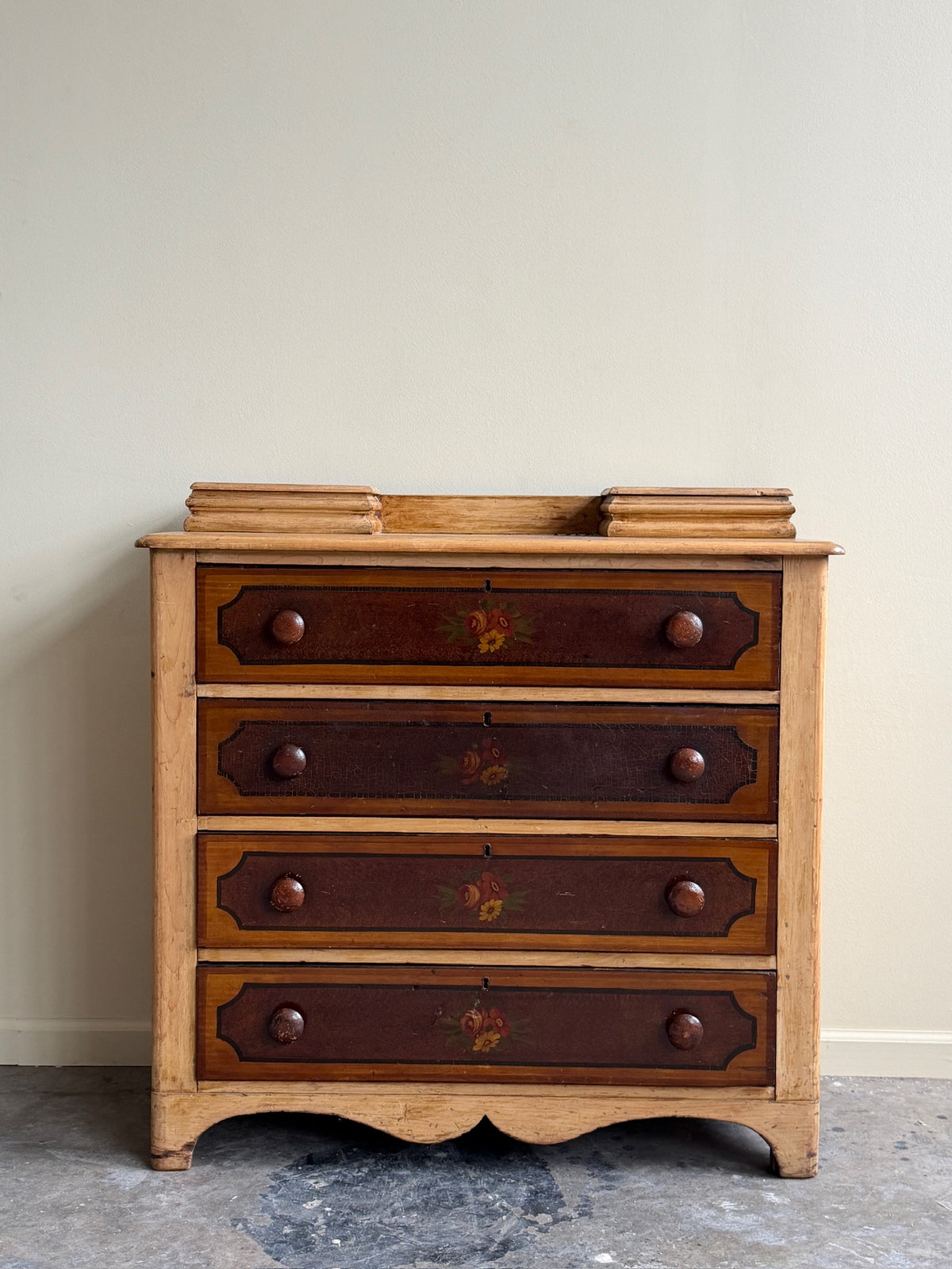 Painted pine dresser