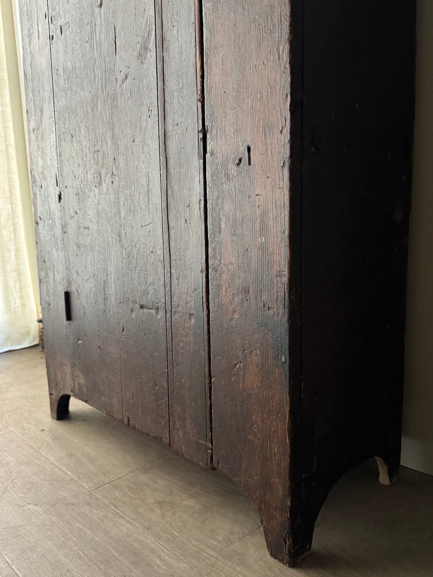 Pennsylvania Federal painted pine cupboard