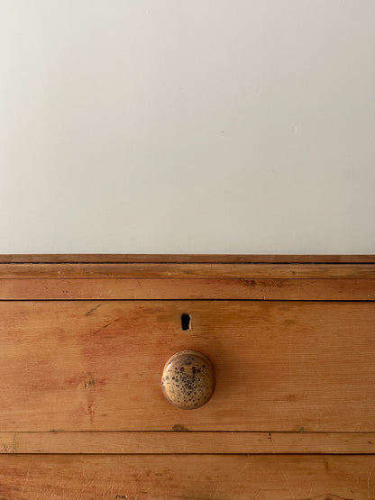 Pine dresser