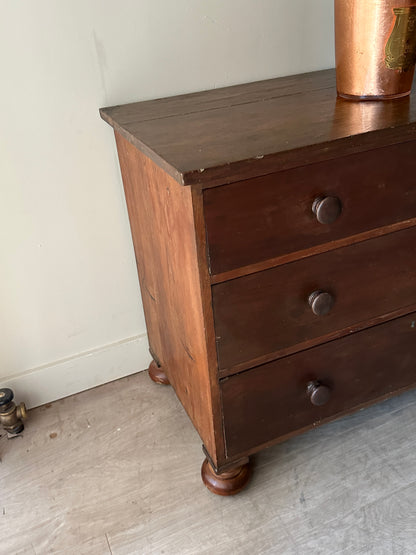 Pine ball foot dresser