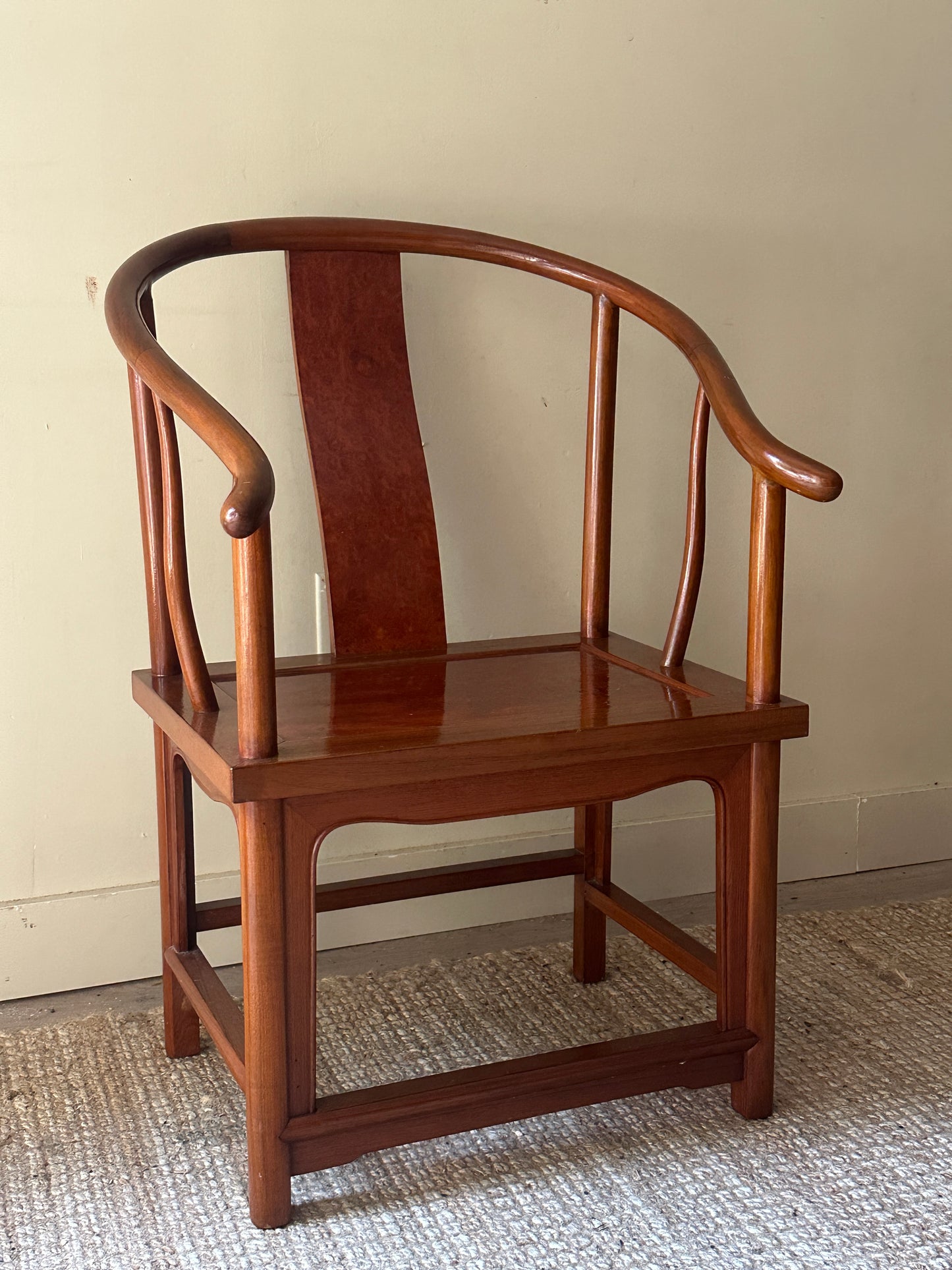 Mixed wood accent chair