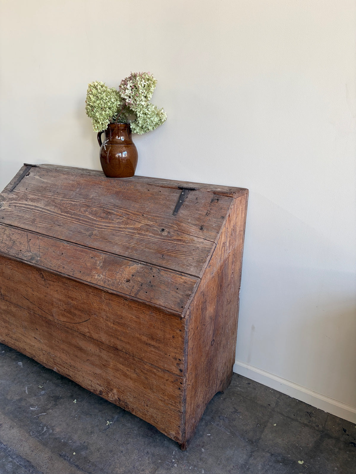 Pine Feed Bin