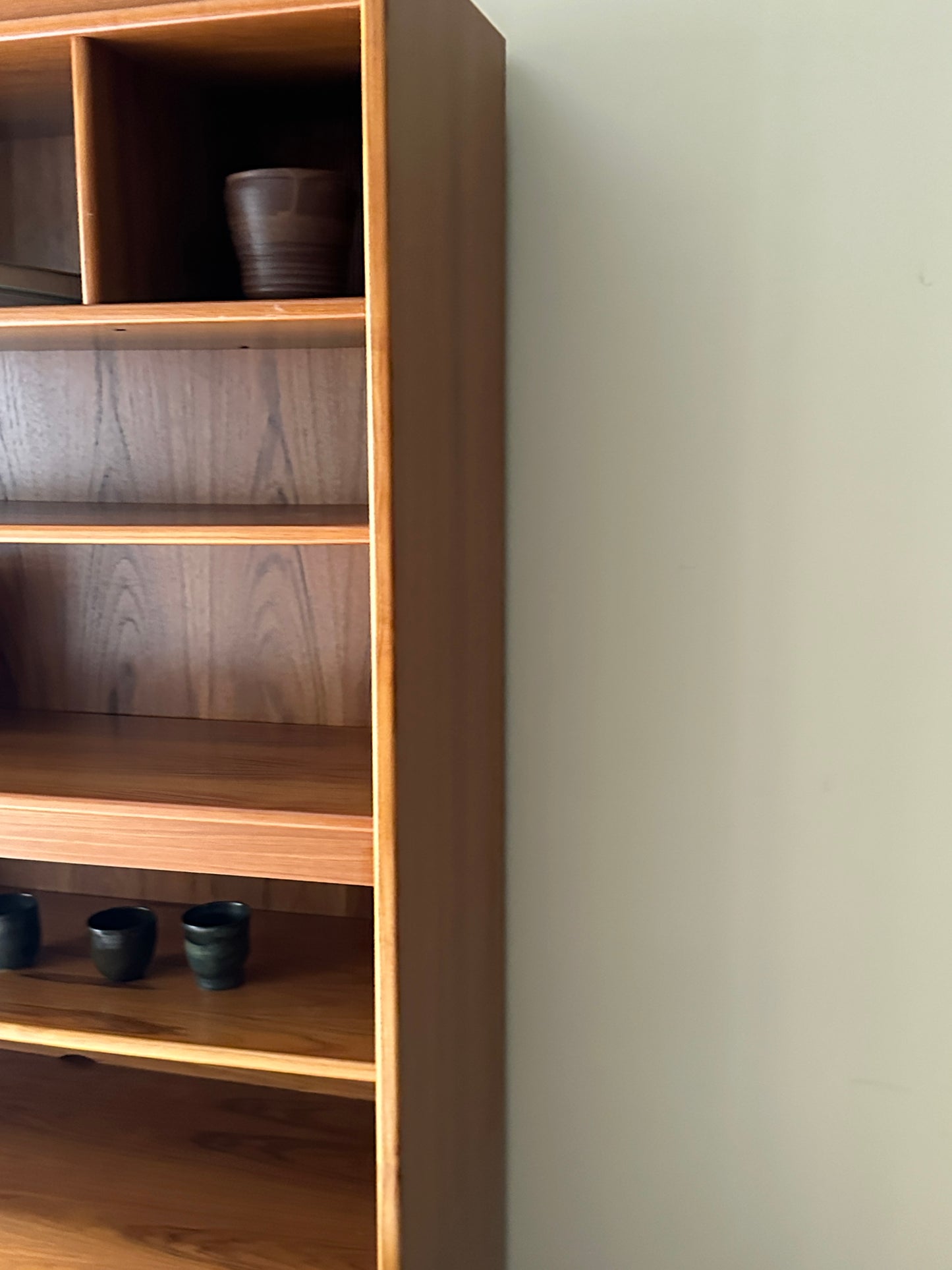 Teak two piece hutch