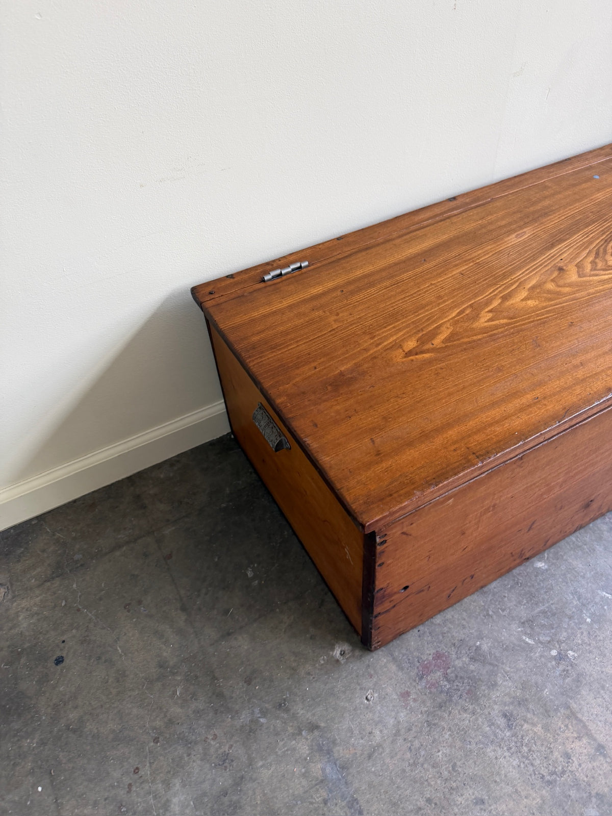 Pine chest