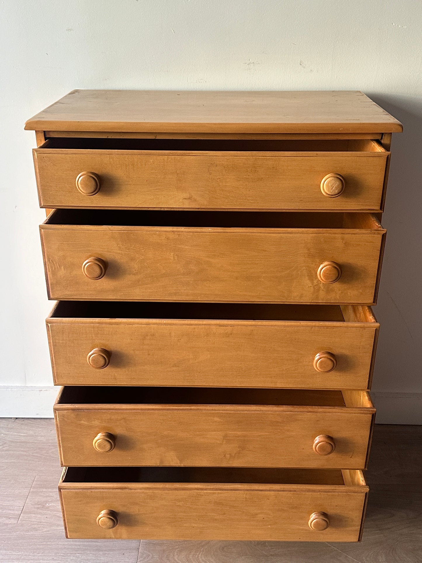 Maple dresser