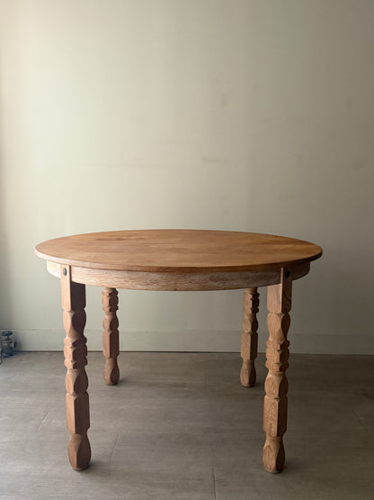 Logeskov Mobler Danish oak dining table with leaves