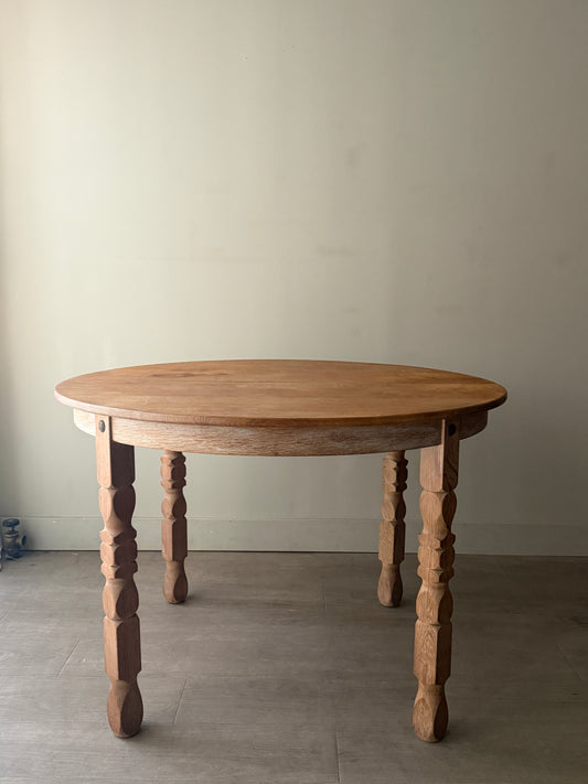 Logeskov Mobler Danish oak dining table with leaves