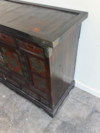 Korean bandaji chest