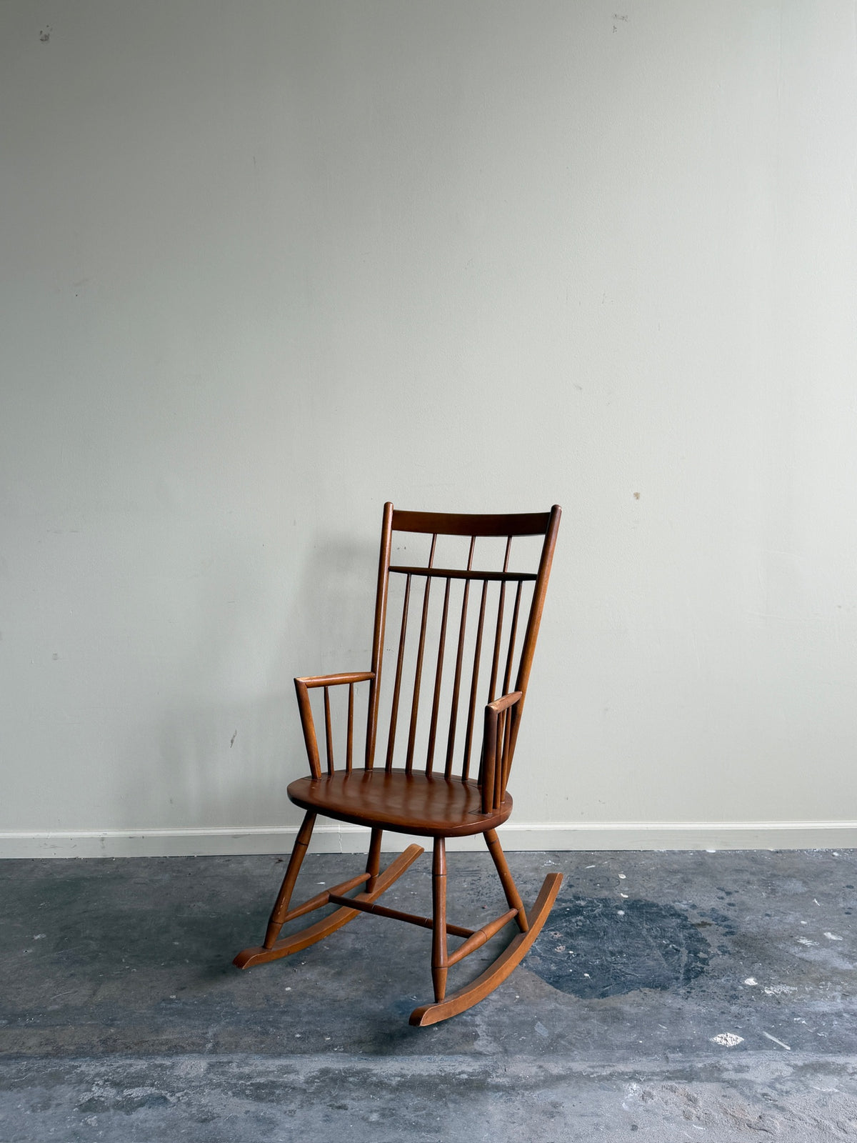 Maple windsor rocking chair