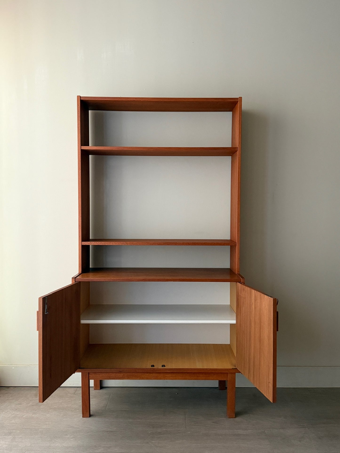 Breox Swedish teak hutch