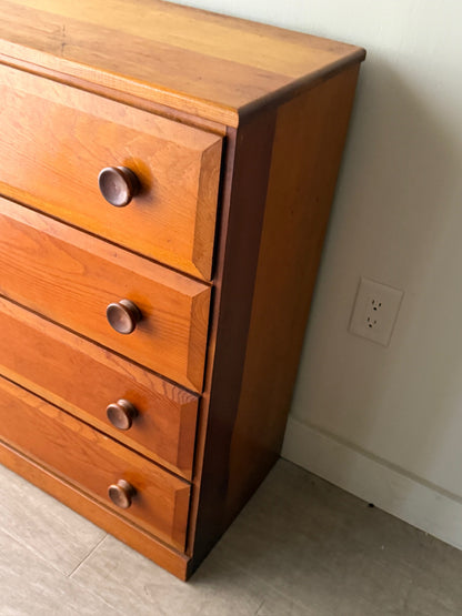 Pine 4 drawer dresser
