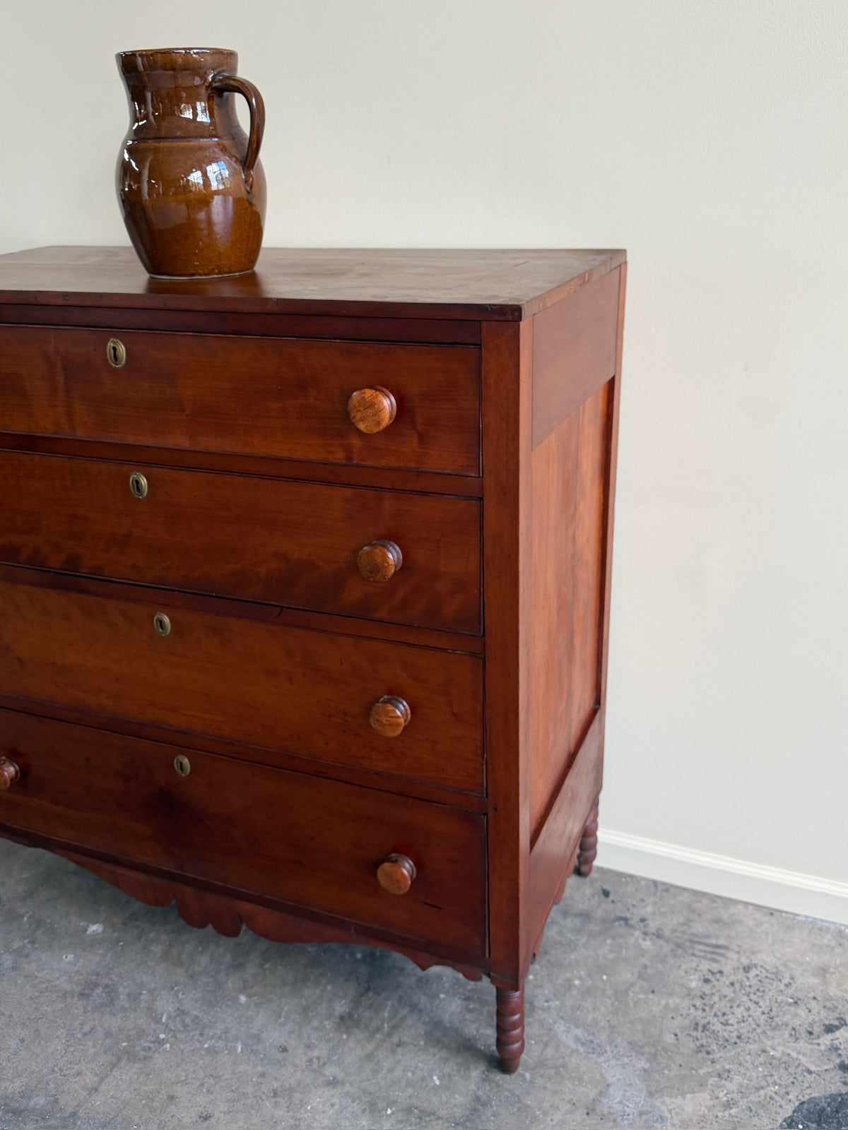 Southern Sheraton cherry dresser