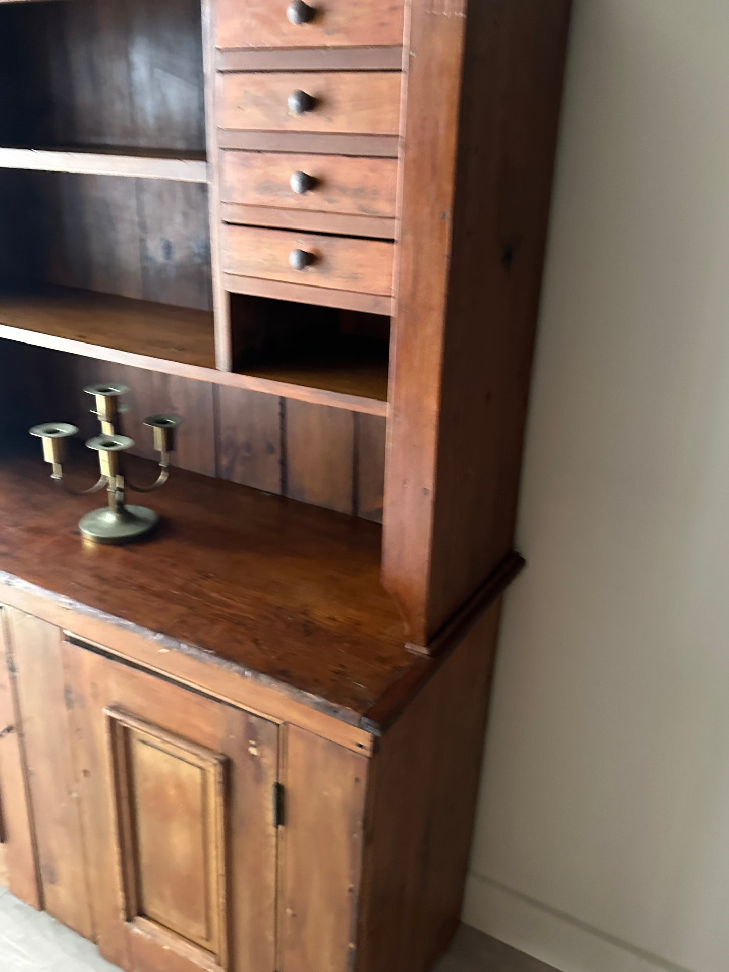 Pine hutch