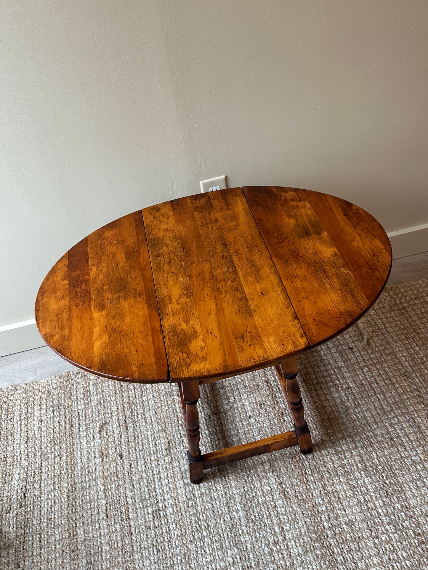 Small drop leaf side table