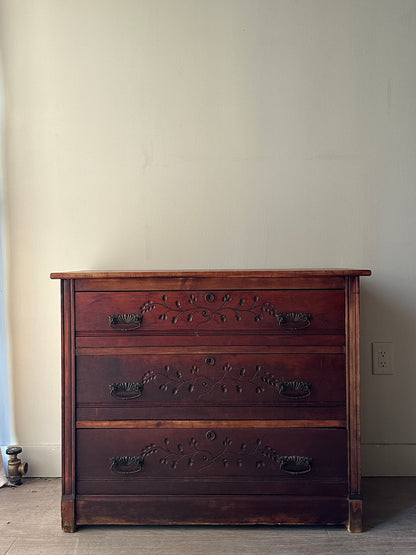 Victorian pine dresser