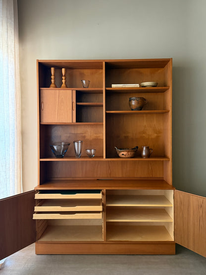 Poul Hundevad Danish teak two piece hutch