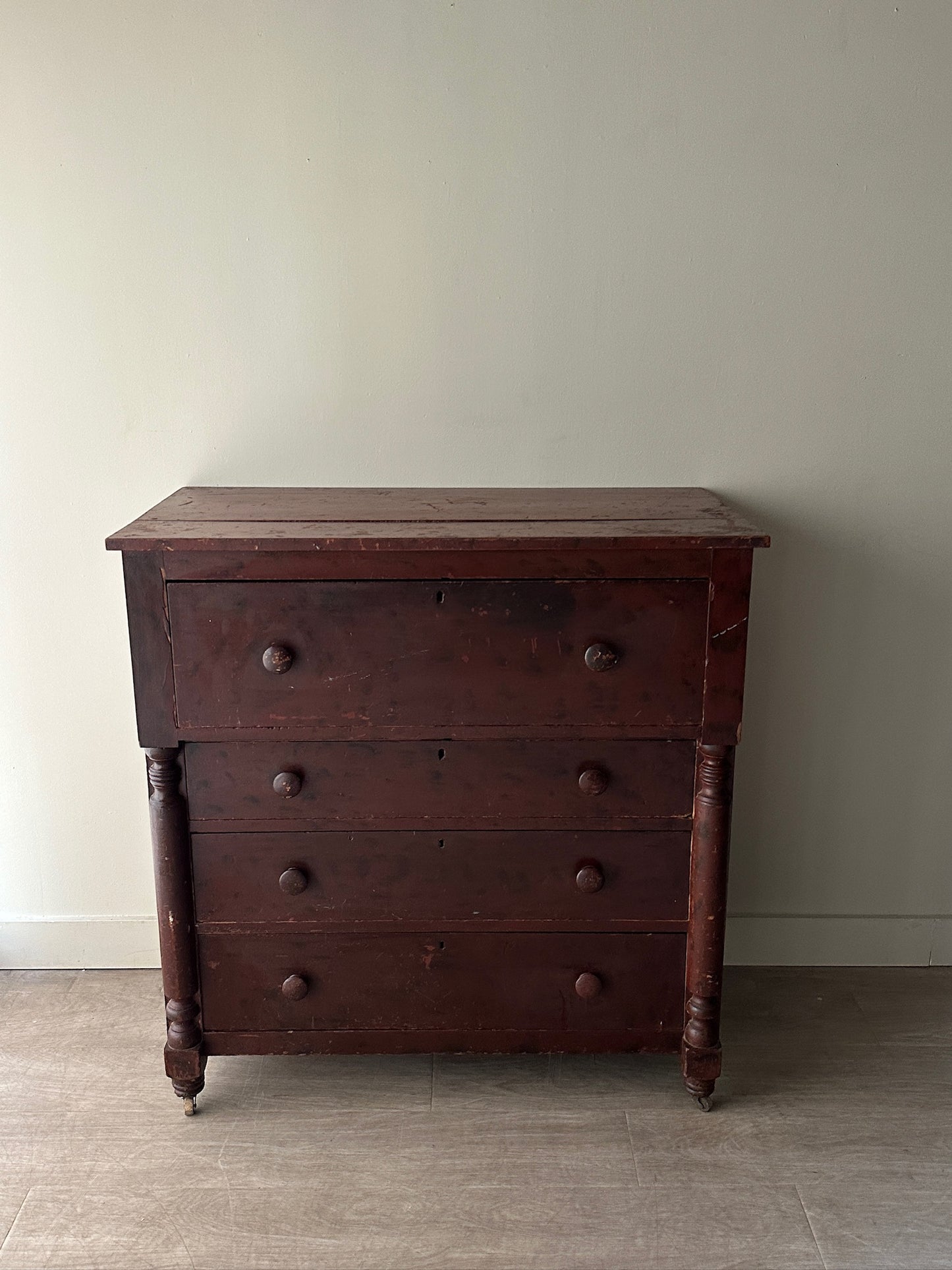 Pine empire dresser