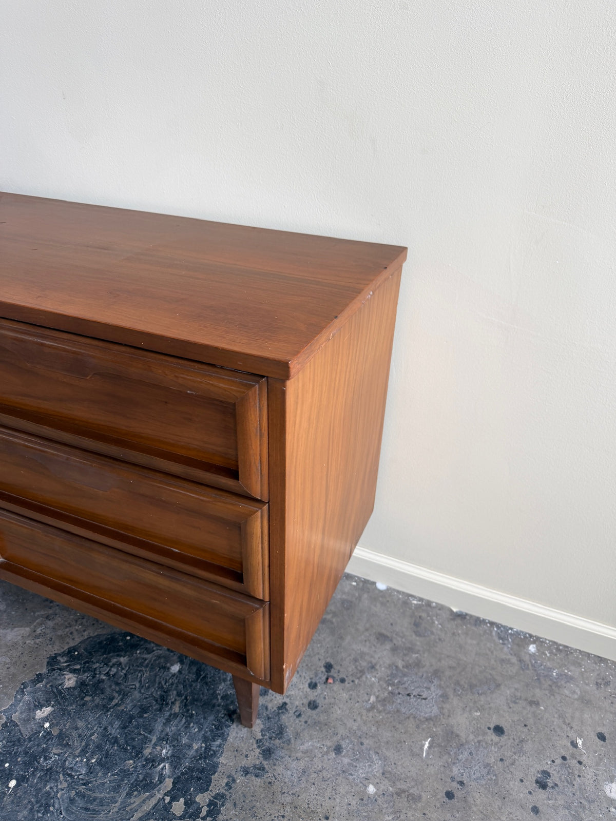 Bassett walnut 9 drawer dresser