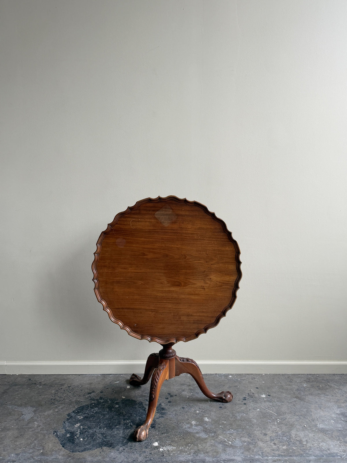 Pennsylvania Federal walnut tilt top side table