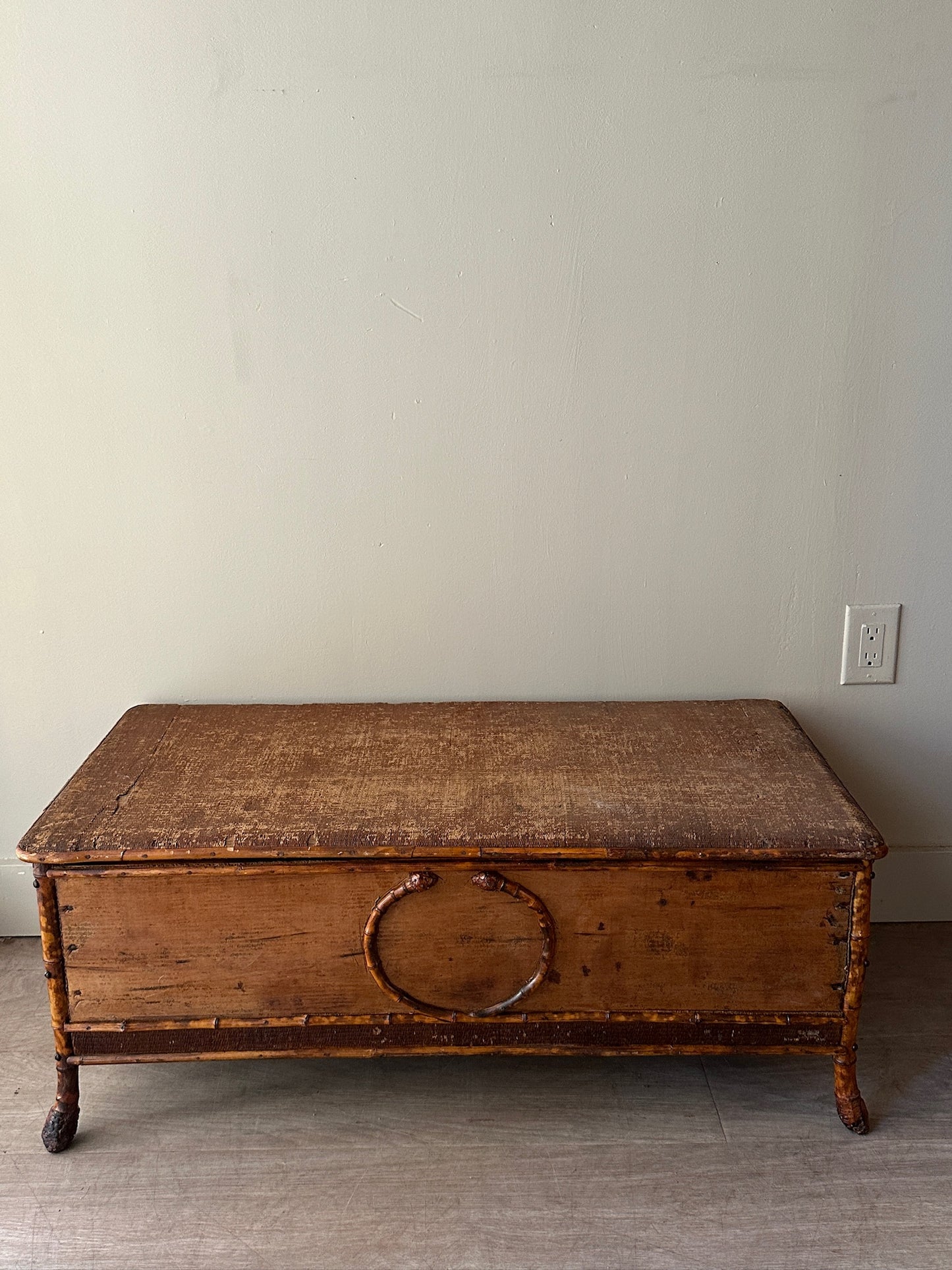 Victorian rattan chest