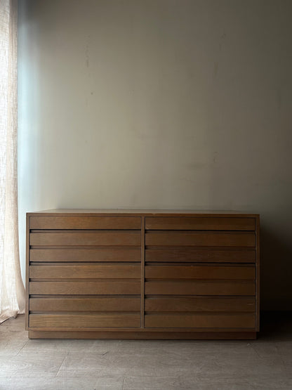 Sligh oak 8 drawer dresser