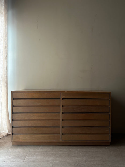 Sligh oak 8 drawer dresser