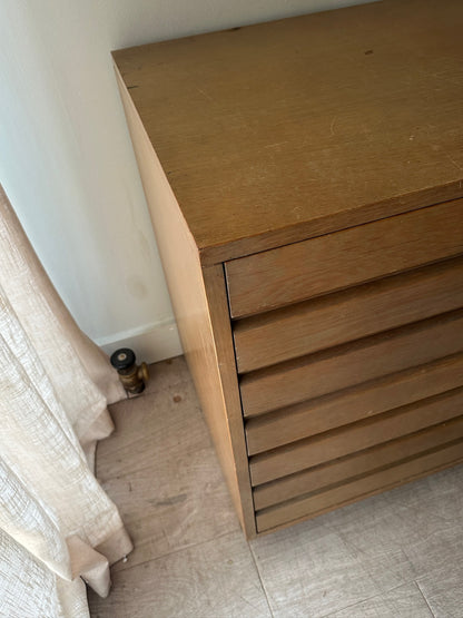 Sligh oak 8 drawer dresser